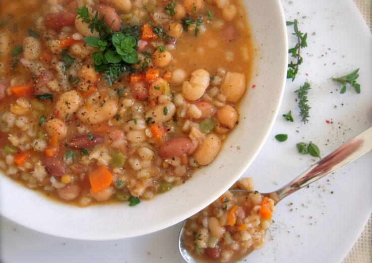 zuppa di cereali e legumi